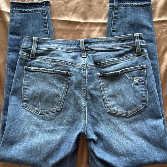 Talbots Flawless Slim Ankle Distressed Jeans Patches Raw Hems Medium Wash Sz 6 - Picture 12 of 13
